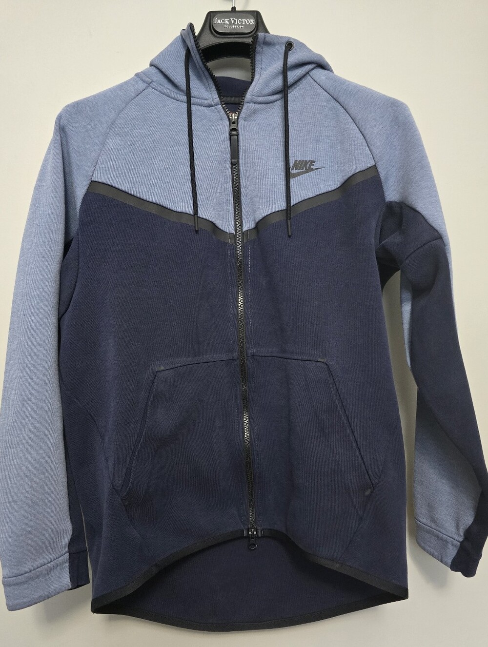 Nike Men’s Two-Tone  Hoodie Jacket - Light Blue & Navy Size Medium
